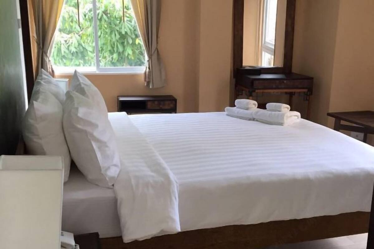In-room safe, desk, laptop workspace, WiFi (free)