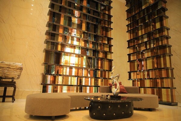 Sala de estar en el lobby