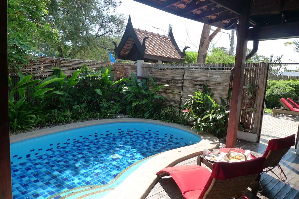 One Bedroom with Private Pool Villa | Living area | 32-inch LCD TV with cable channels, TV