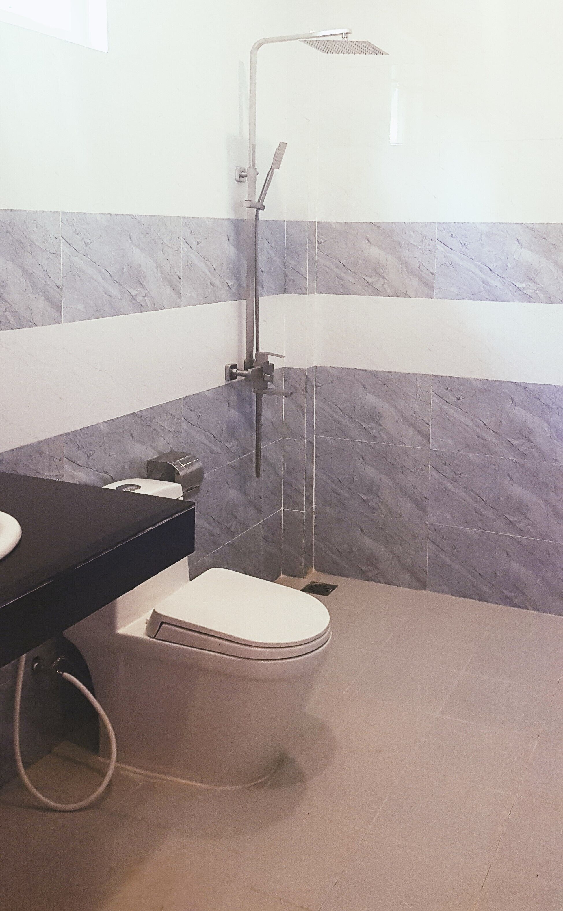 shower, free toiletries, hair dryer, slippers