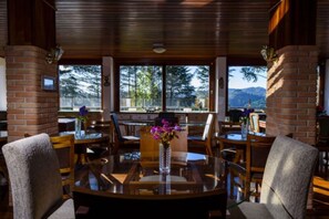 Reception hall - Griffin Phillips Boutique (Campos do Jordão)