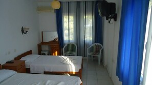 Desk, free WiFi - Hotel Babadag (Fethiye)