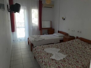 Desk, free WiFi - Hotel Babadag (Fethiye)