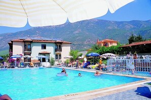 Outdoor pool - Hotel Babadag (Fethiye)