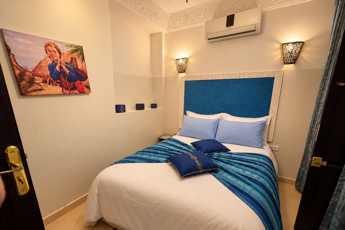 Double Room (Majorelle) | Blackout drapes, iron/ironing board (on request), WiFi (free)