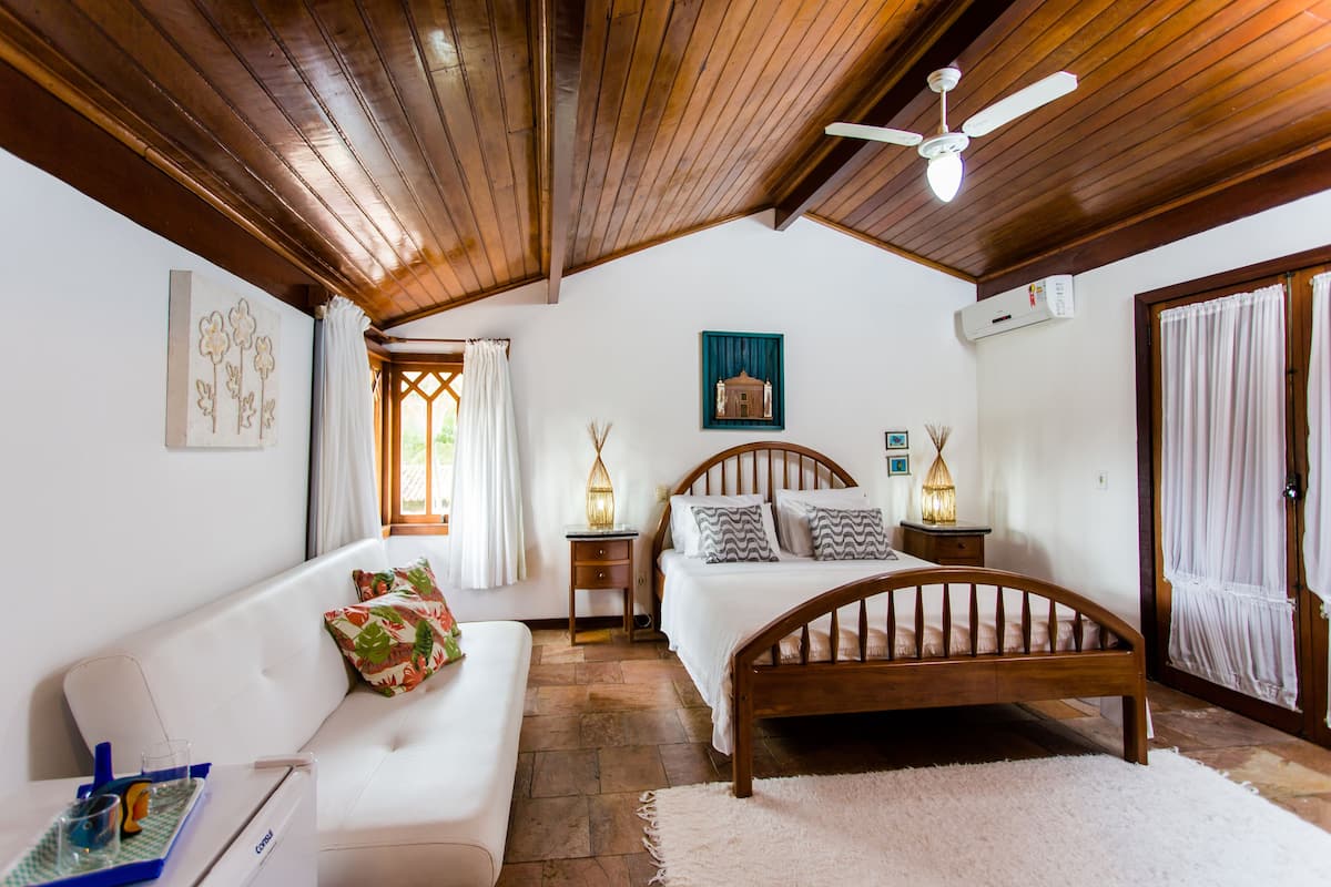 1 bedroom, minibar, individually decorated, individually furnished