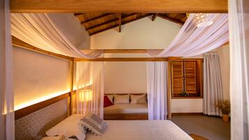 1 bedroom, minibar, individually decorated, individually furnished