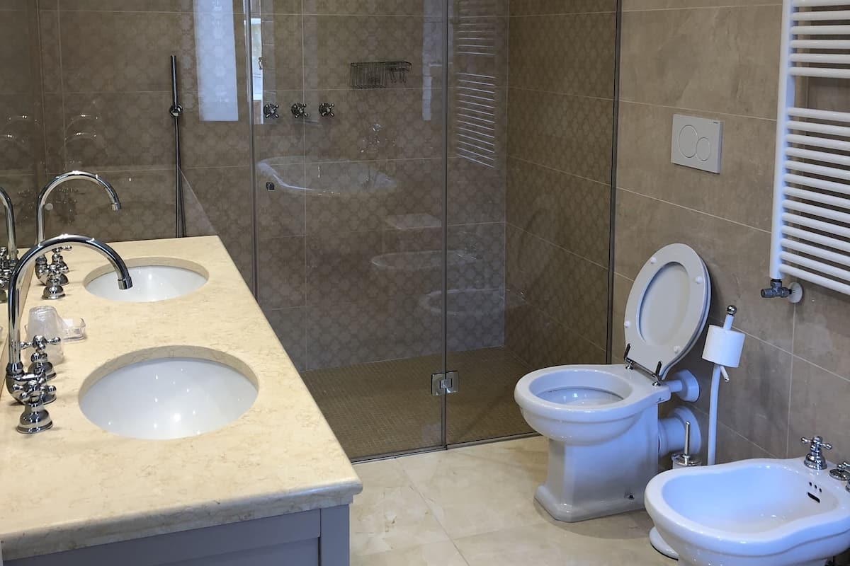 1 Schlafzimmer, Daunenbettdecken, Minibar, Zimmersafe