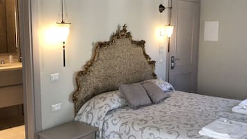 Dubbelrum | 1 sovrum, duntäcken, minibar och värdeförvaringsskåp på rummet