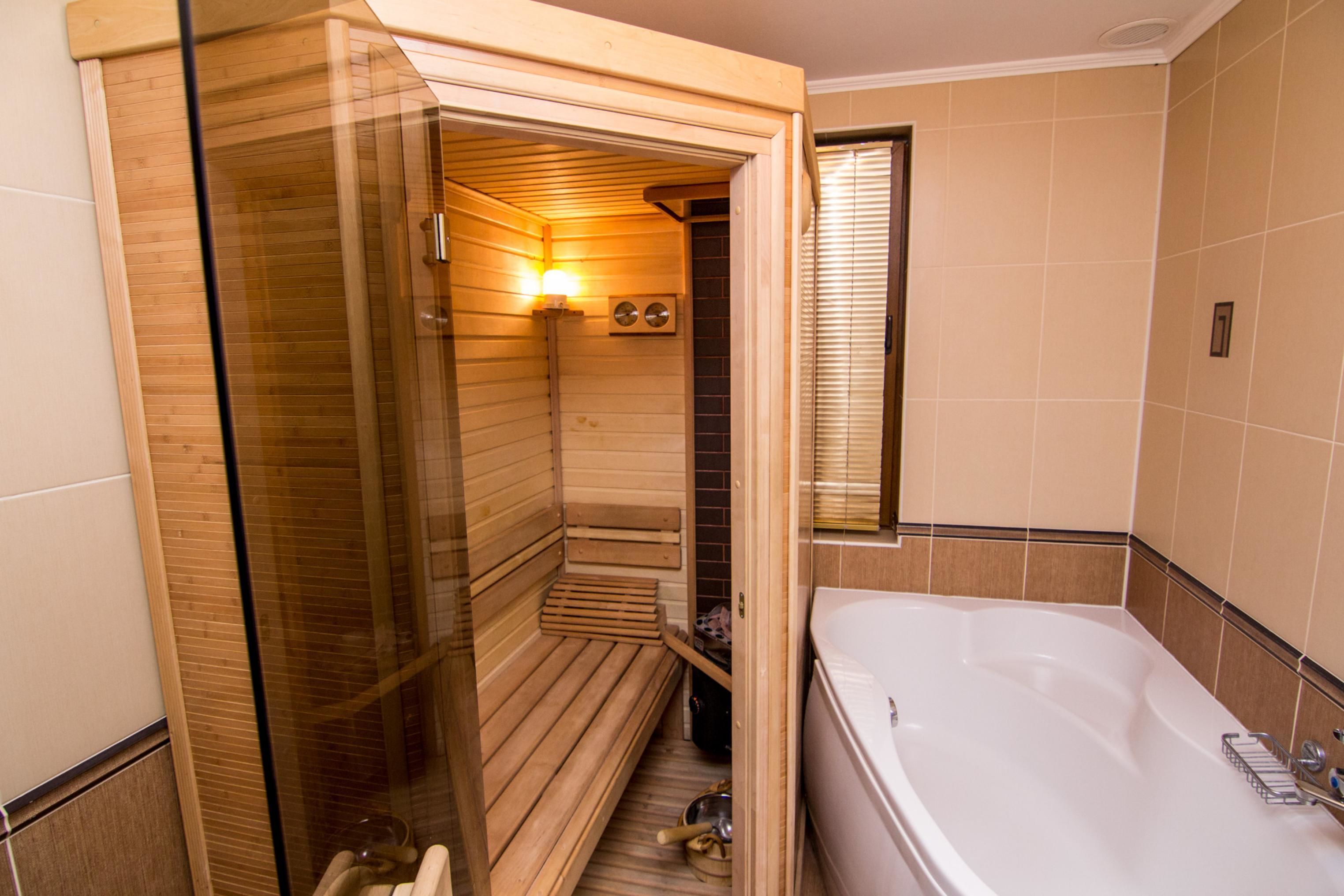 Family Room, 1 Bedroom, Sauna | Bathroom | Free toiletries, towels