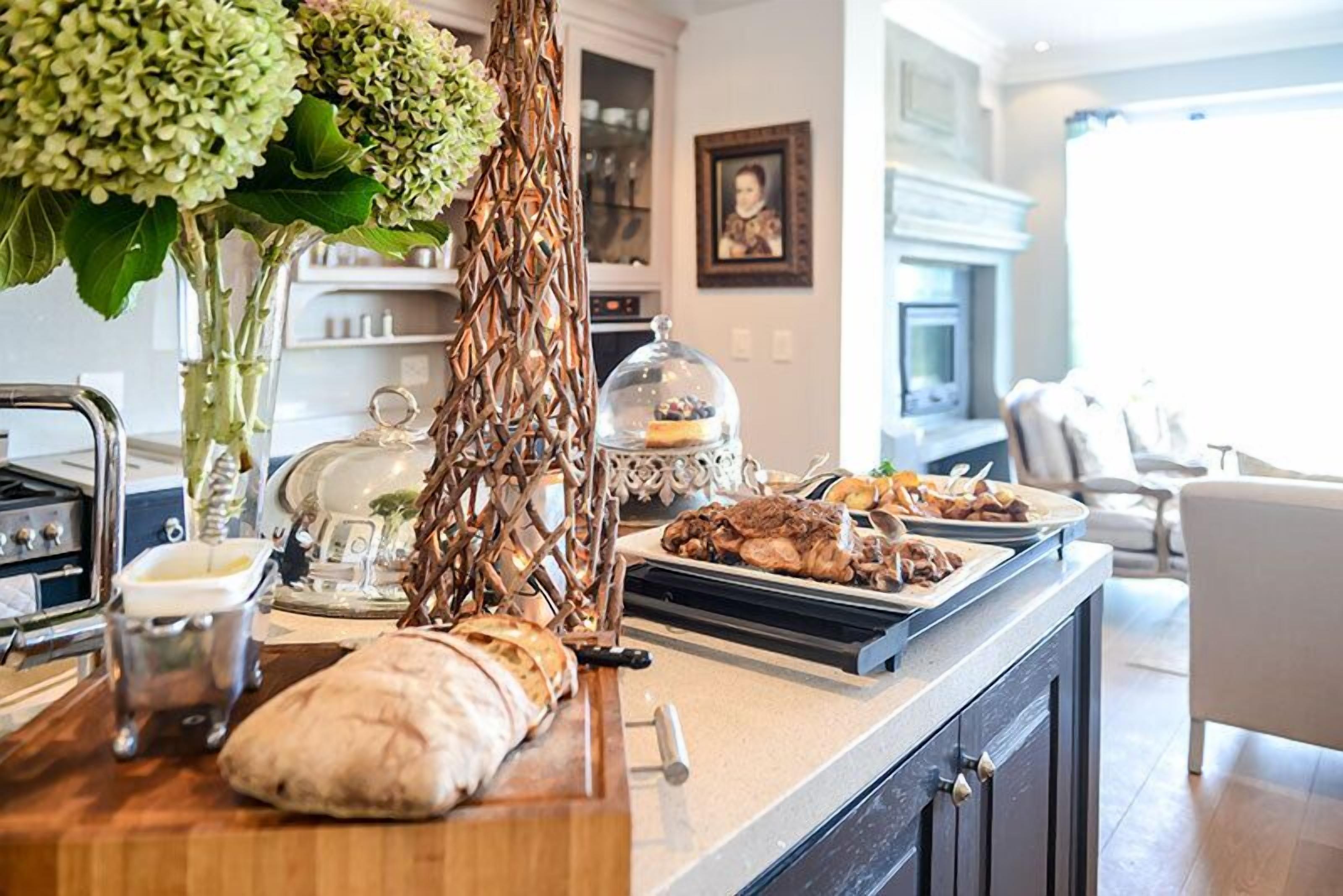 Maison Luxe, 4 chambres | Cuisine privée | Grand réfrigérateur, micro-ondes, four, plaque de cuisson