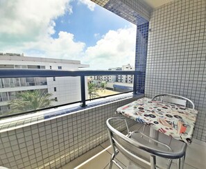 Apartamento superior (5º andar) | Vista da sacada