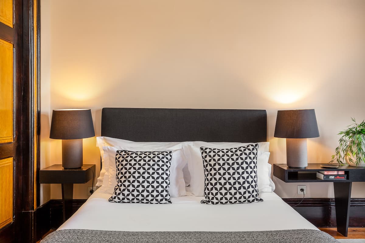 Classic Studio (3C) | 1 bedroom, in-room safe, individually decorated, individually furnished