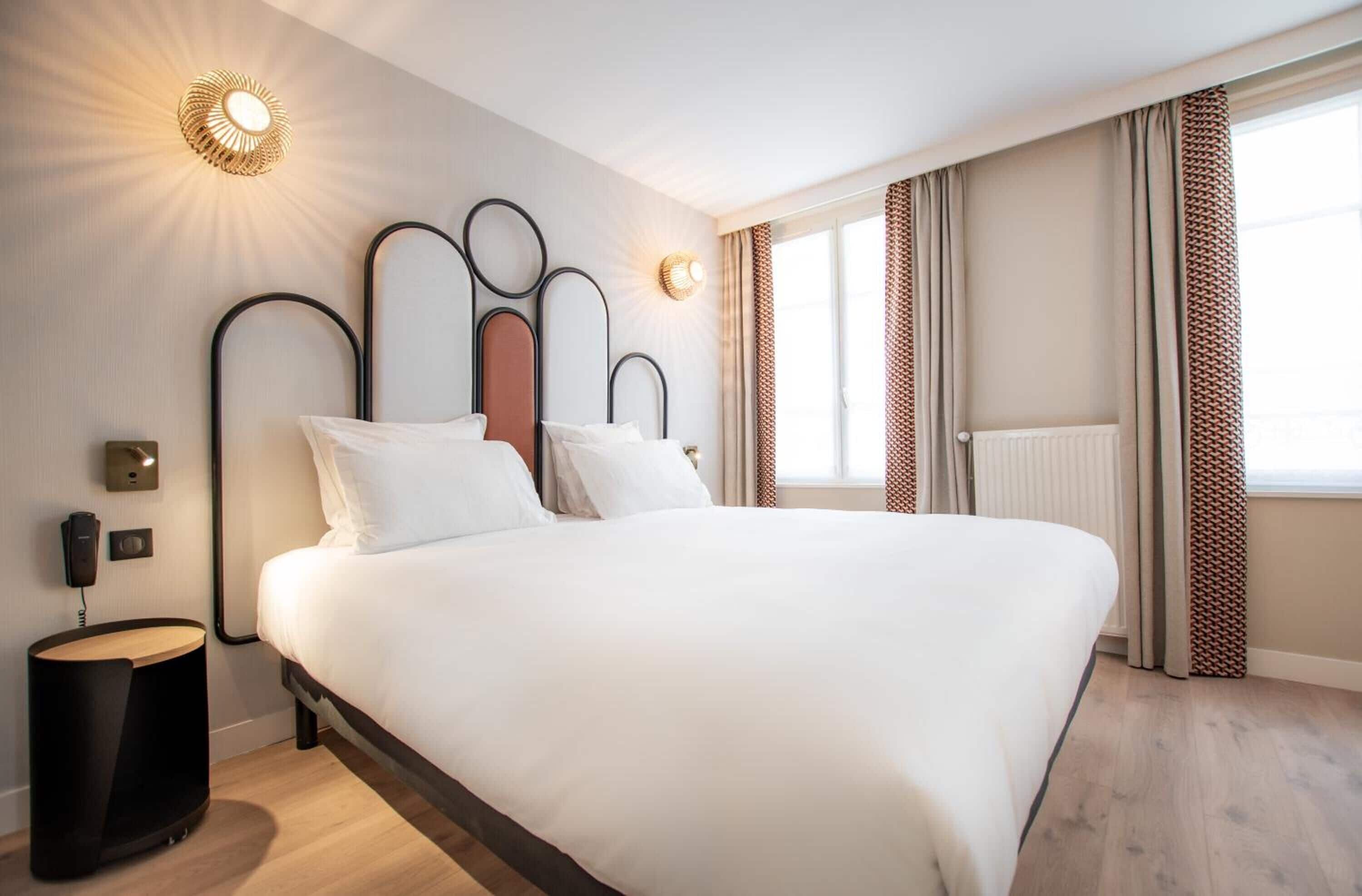 1 bedroom, premium bedding, in-room safe, desk