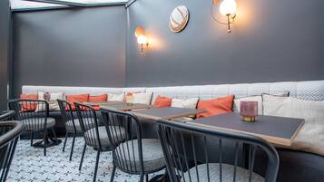 Morgenmadsbuffet hver dag (18 EUR pr. person)