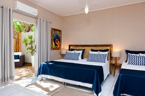 Minibar, desk, free WiFi, bed sheets - Pousada Rio Claro (Pocone)