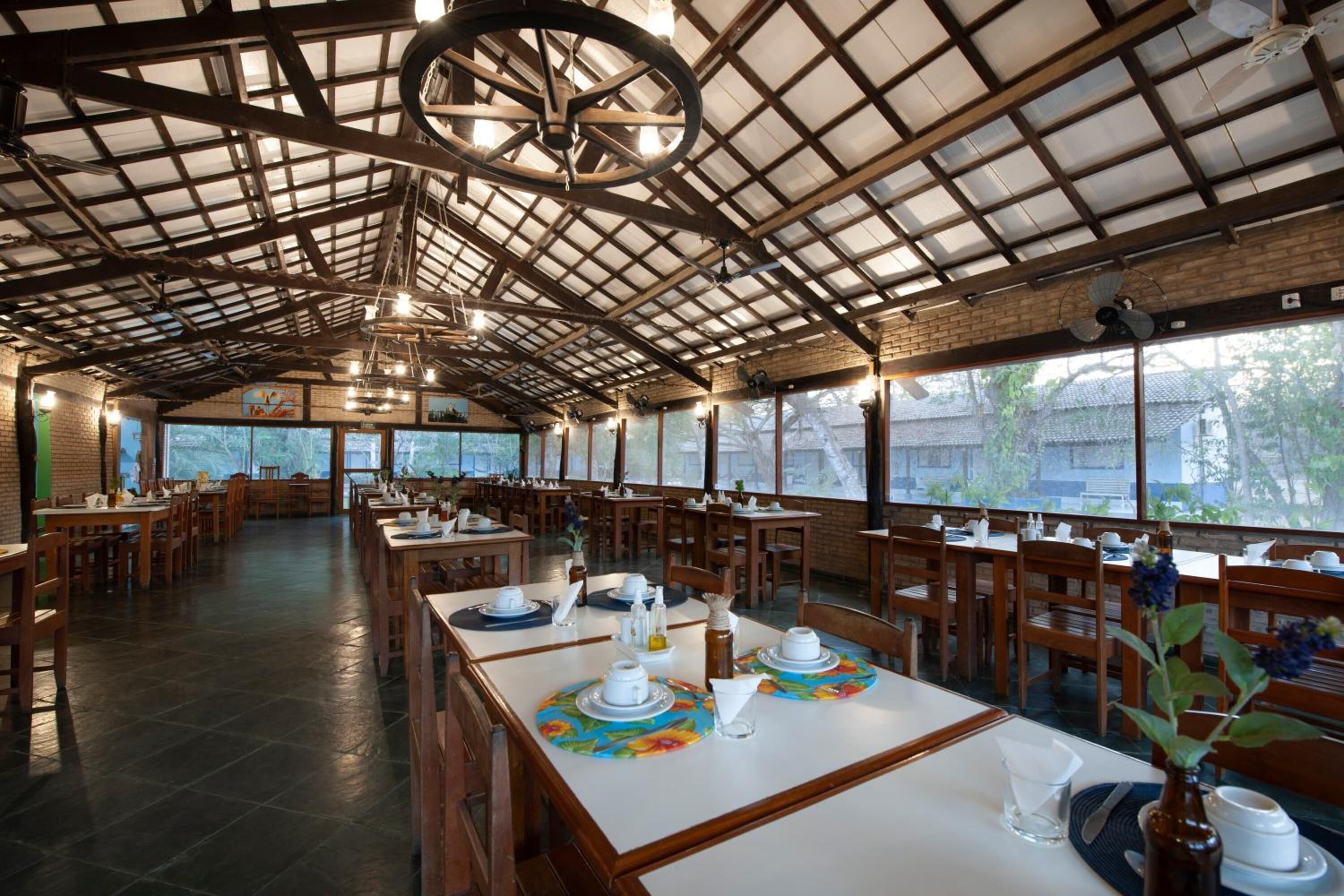 Serveert lunch en diner, Braziliaanse gerechten