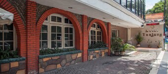 RedDoorz near Tunjungan Plaza