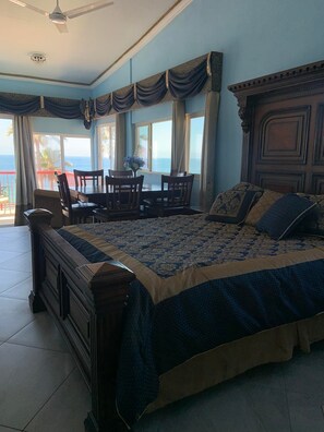 Marie Antoinette | Beach/ocean view - Poco Cielo Hotel (Playas de Rosarito)