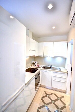 Zimmer | Eigene Küche