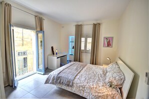Room - Valletta Central Apartment (Valletta)