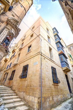 Exterior - Valletta Central Apartment (Valletta)