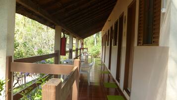 Minibar, wifi y ropa de cama