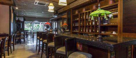 بار (في المنشاة)