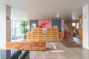 Reception - RedDoorz Plus near Asia Afrika 3 (Bandung)