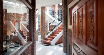 RedDoorz Plus near Dago Pakar