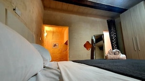 Comfort Townhome, 1 Double Bed - Valletta Lucia Townhouse (Valletta)