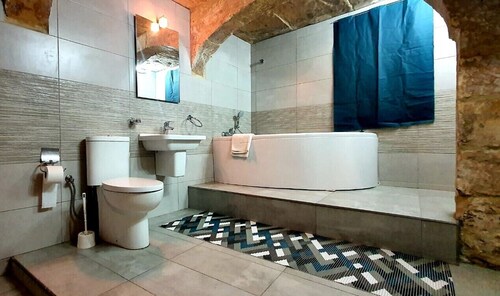 Valletta Lucia Townhouse