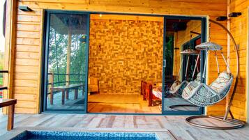 Super Luxury FamilyTent with Private Pool | Ropa de cama de alta calidad y caja de seguridad en la habitación