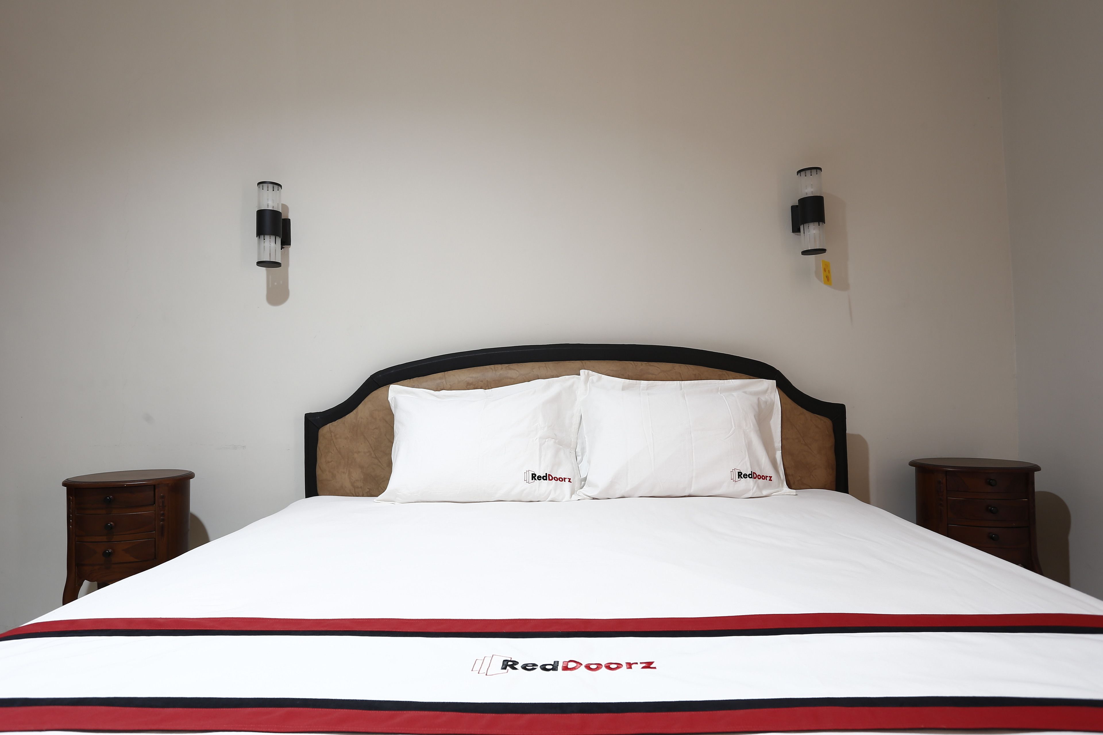 Photo - RedDoorz Plus near Adisucipto Airport 2