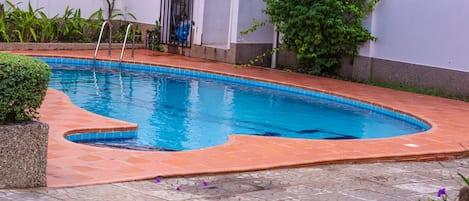 Außenpool (je nach Saison geöffnet)