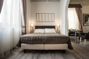 Minibar, desk, free cribs/infant beds, rollaway beds - B&B Dimore le Leopoldine (Florence)
