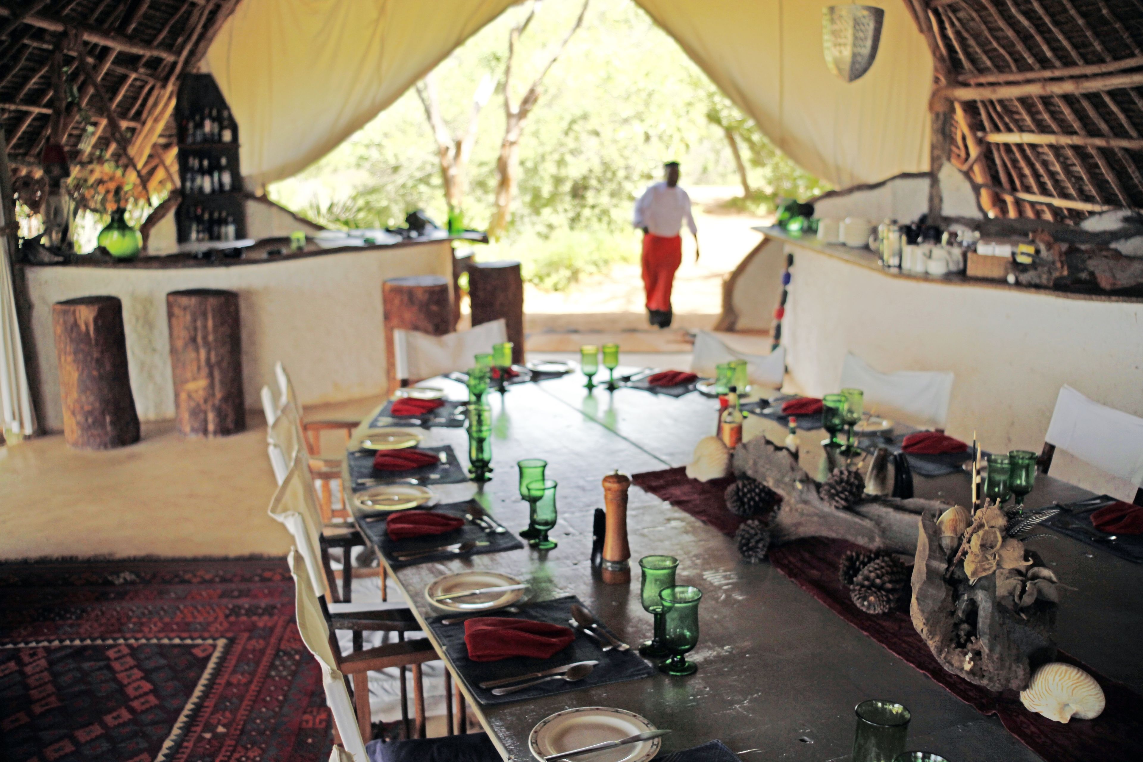 Bao gồm bữa sáng buffet hàng ngày 