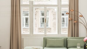 Unclassified image, 4 of 296, button - Senator Suite Stephansplatz by Welcome2Vienna (Vienna)