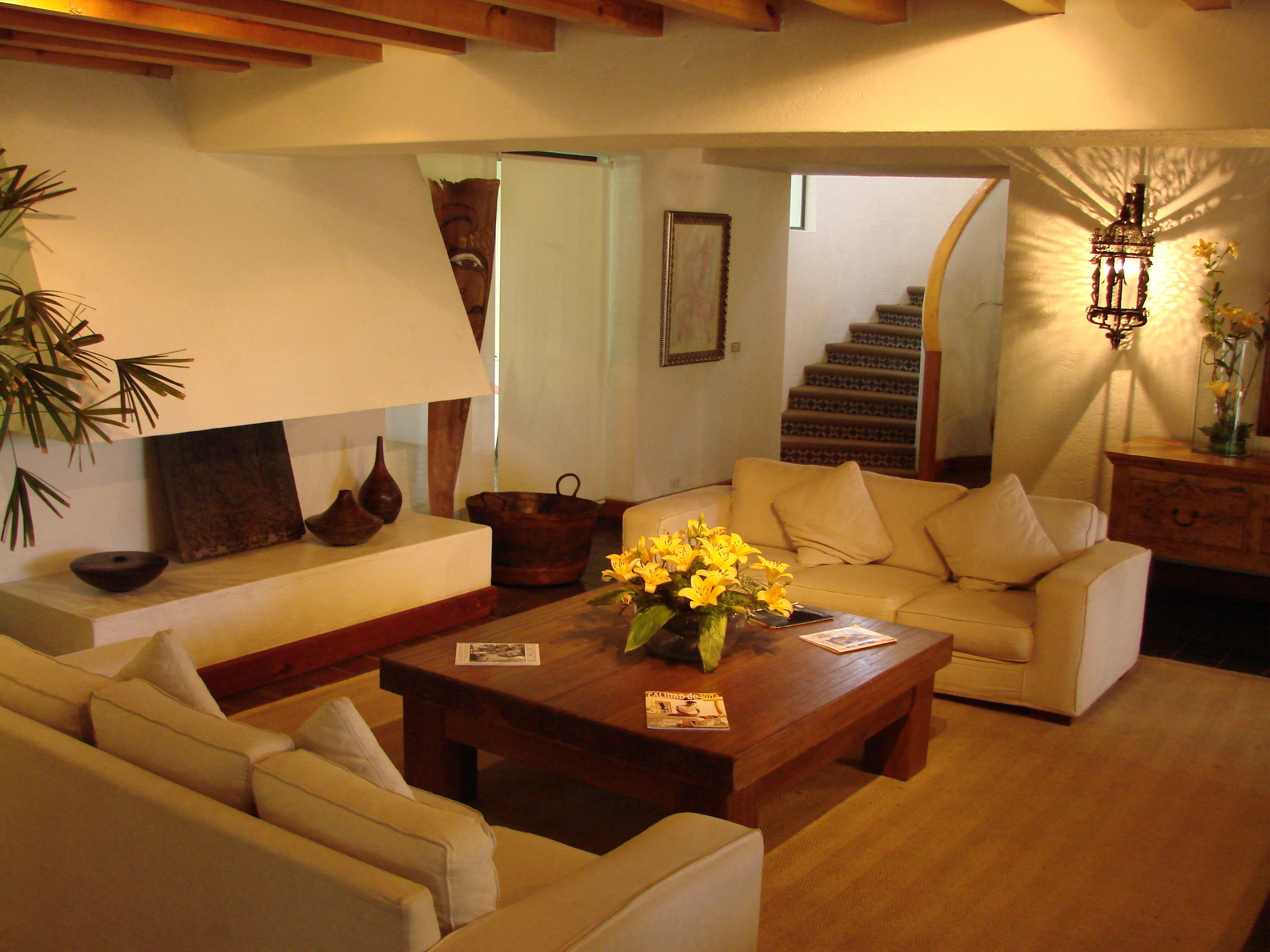 Coin salon dans le hall