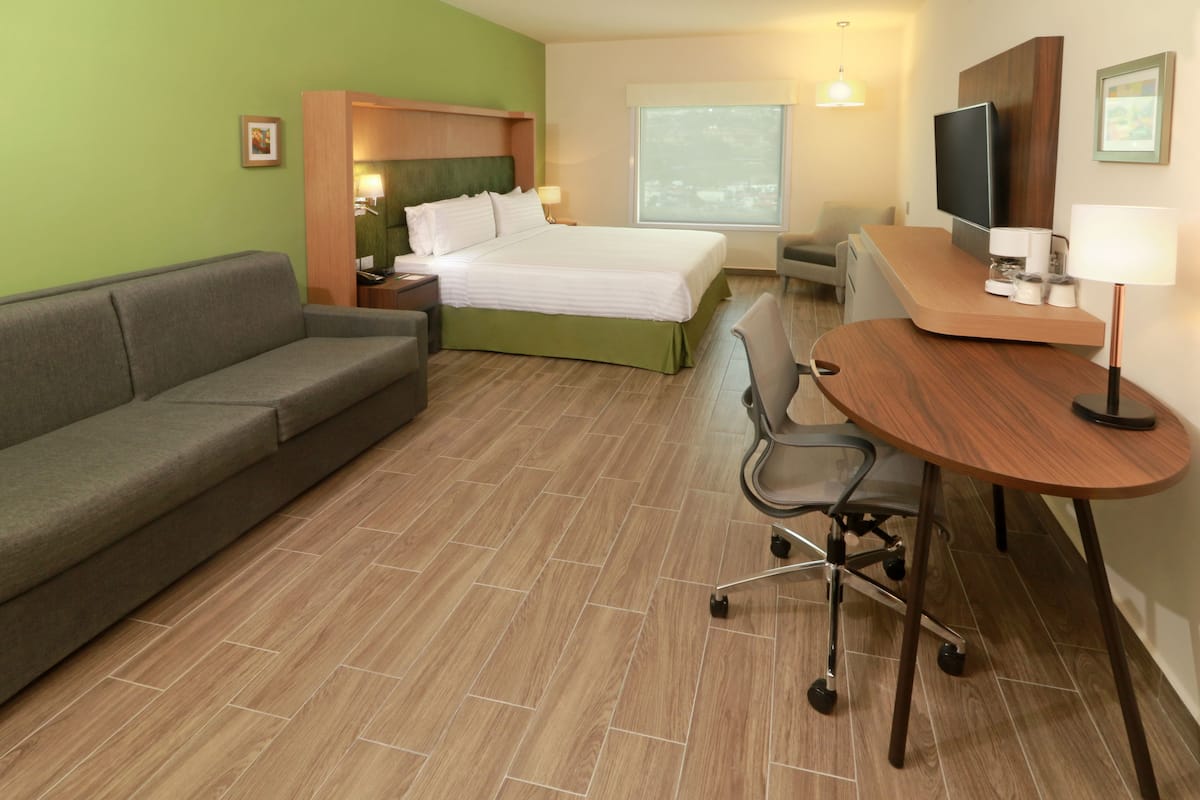In-room safe, desk, blackout drapes, soundproofing