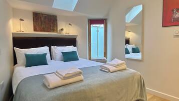 1 bedroom, Egyptian cotton sheets, premium bedding, pillow-top beds