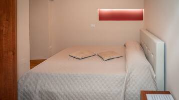 Economy-Doppelzimmer, 1 Schlafzimmer, eigenes Bad, Turm