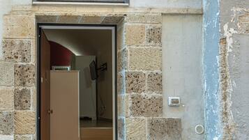 Double or Twin Room | Balcony