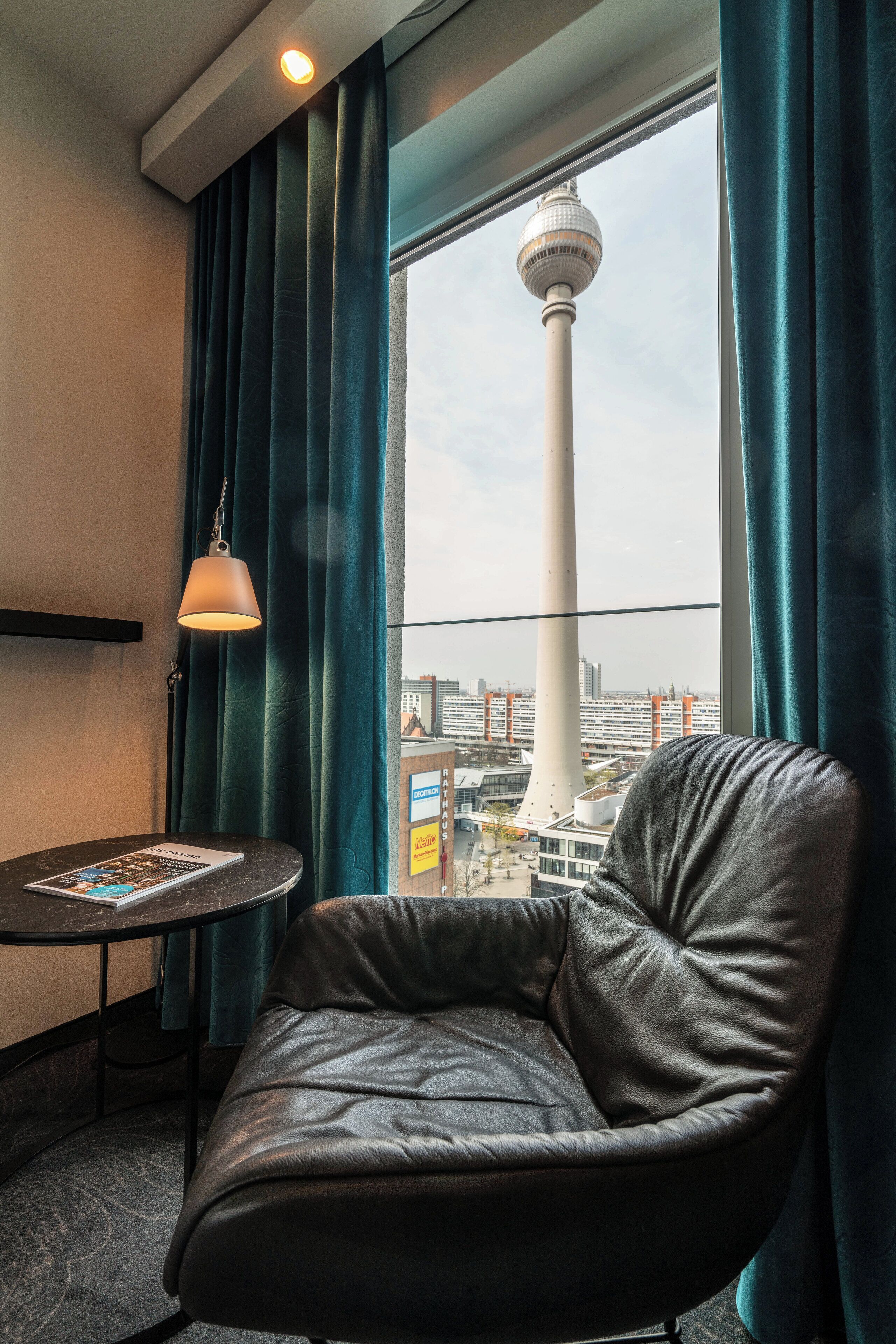 Foto - Motel One Berlin-Alexanderplatz