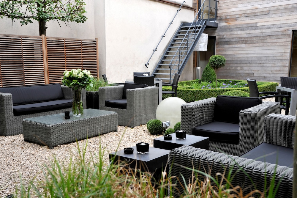 Flanders Hotel by null