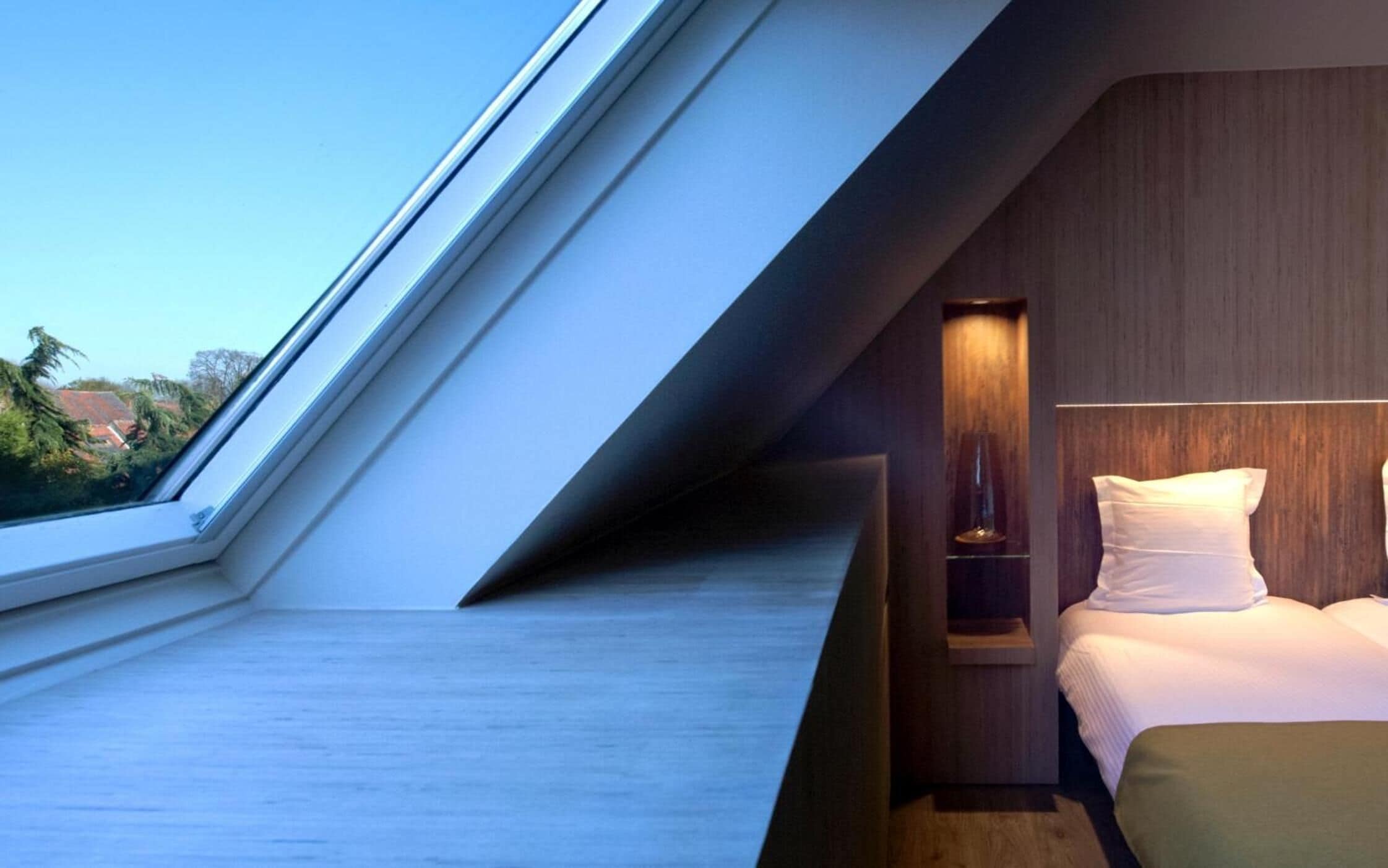 Club-Doppel- oder -Zweibettzimmer | Minibar, Zimmersafe, Schreibtisch, laptopgeeigneter Arbeitsplatz