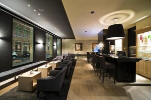 Bar (en el alojamiento)