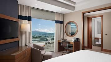 Ropa de cama de alta calidad, minibar, caja fuerte y escritorio