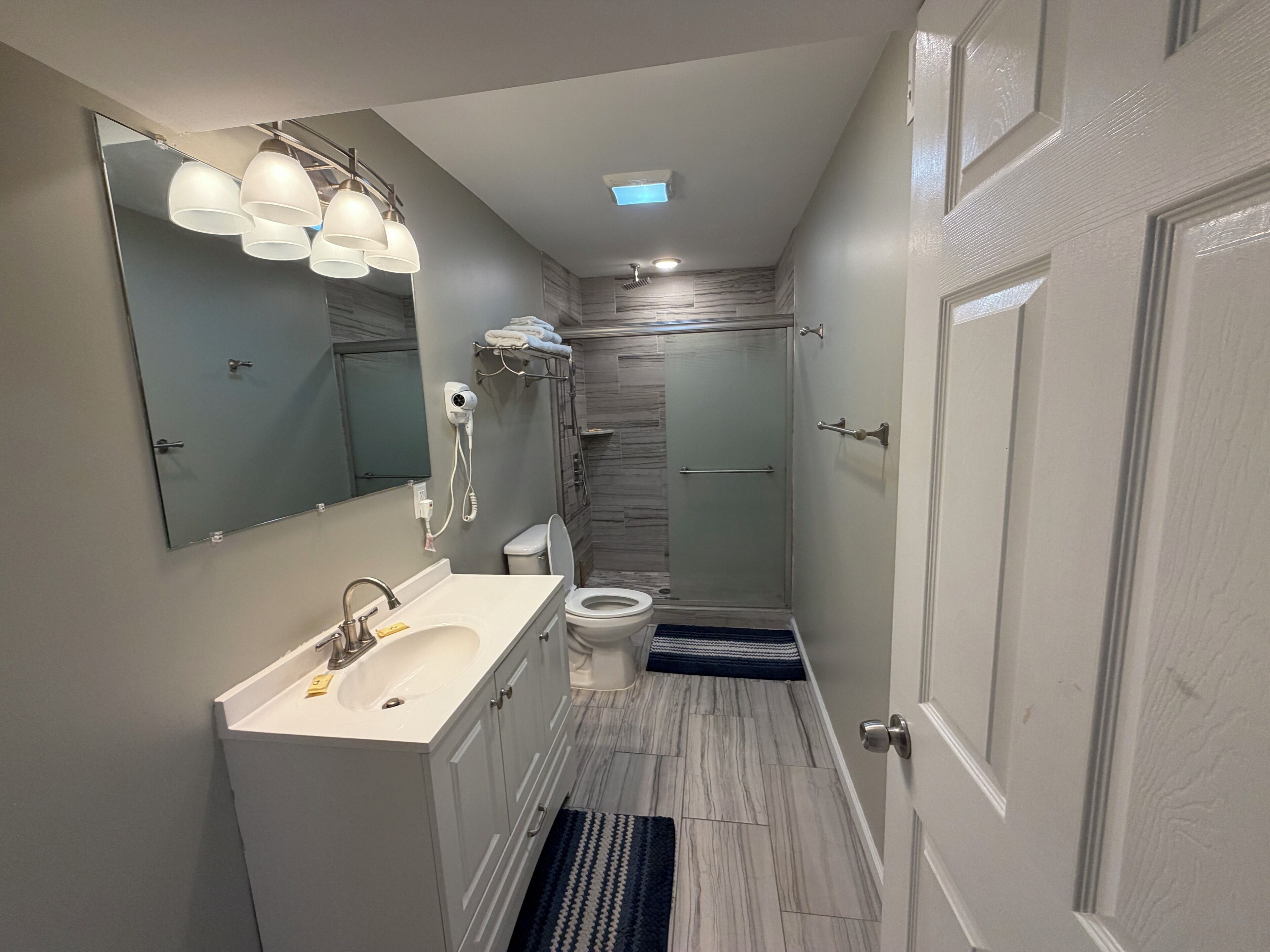 Bathroom shower