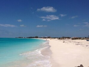 Beach nearby, white sand, sun-loungers, beach umbrellas